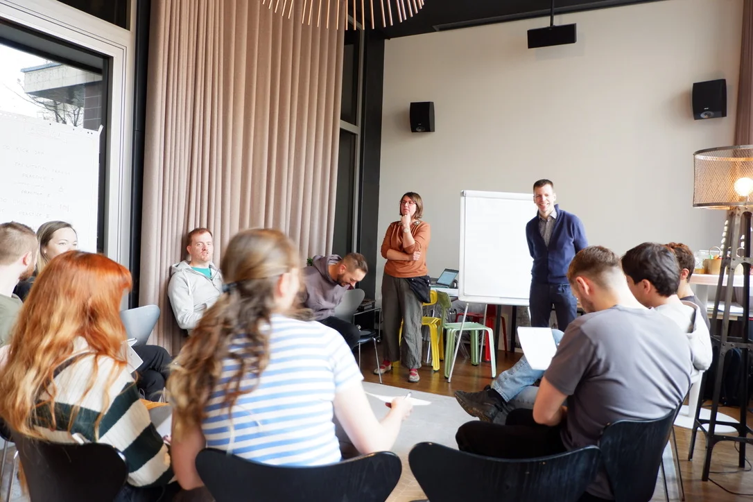 Product Support 6 Training Sessions & Workshops