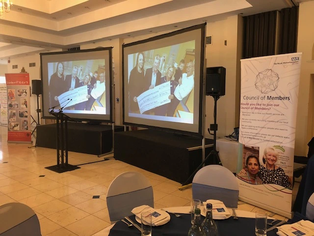 Projector Rental 1 Projector Screen Rental in Dubai