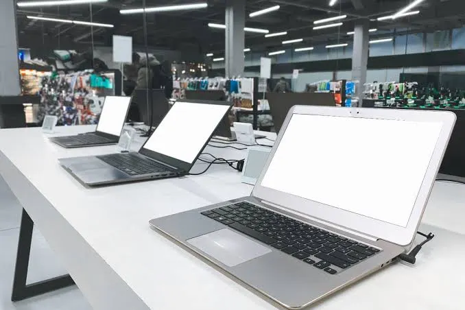 Laptop rental cost in Dubai with business laptops for rent